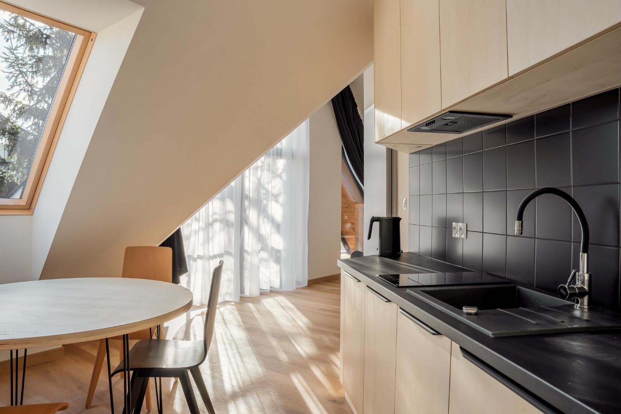 B27 Apartment