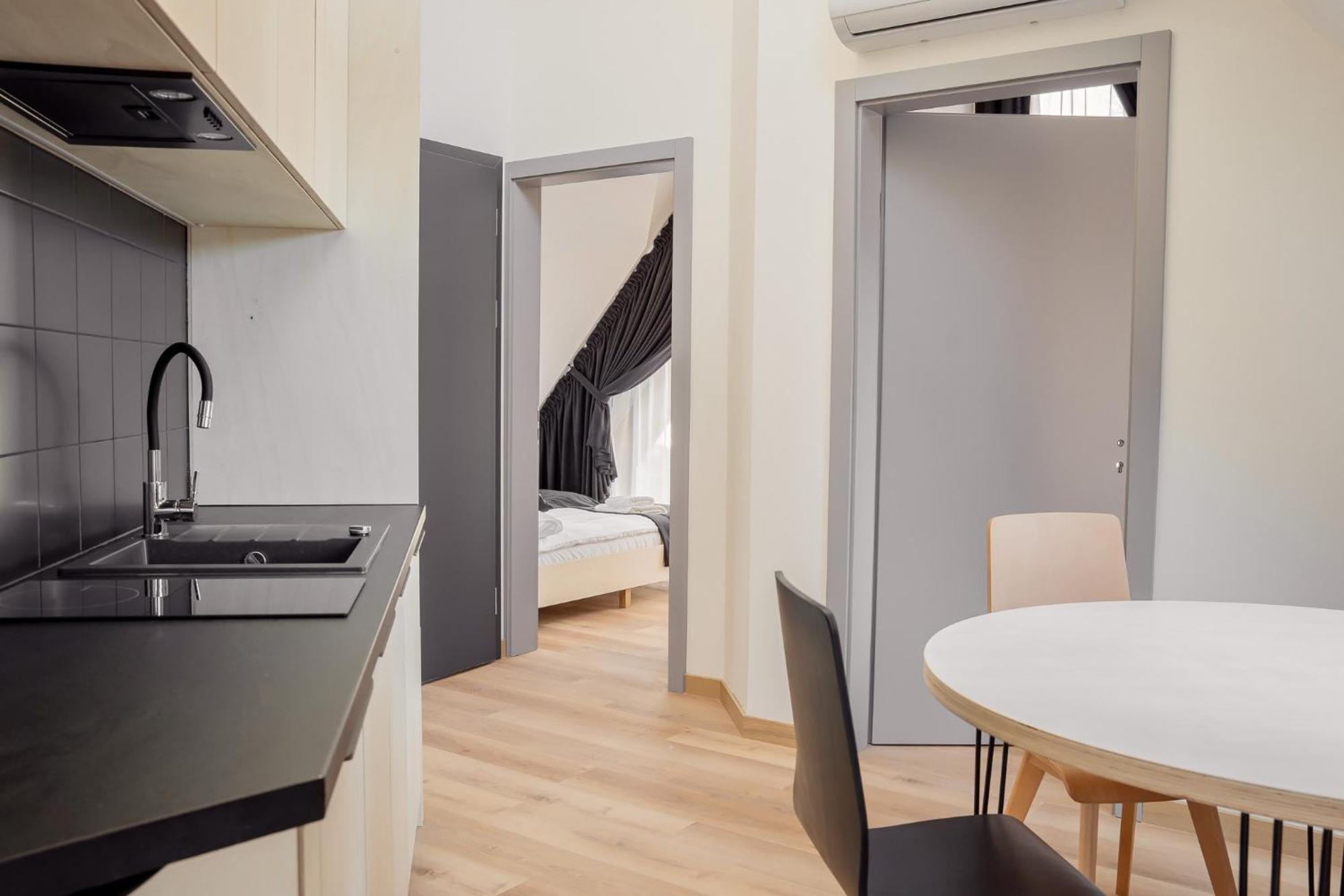 Apartment B27