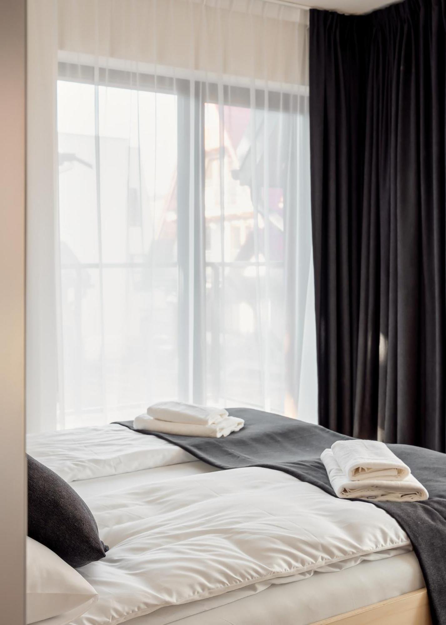 B27 Apartment